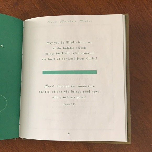 Christmas Books, Warm Holiday Wishes, 7  books - Picture 4 of 7